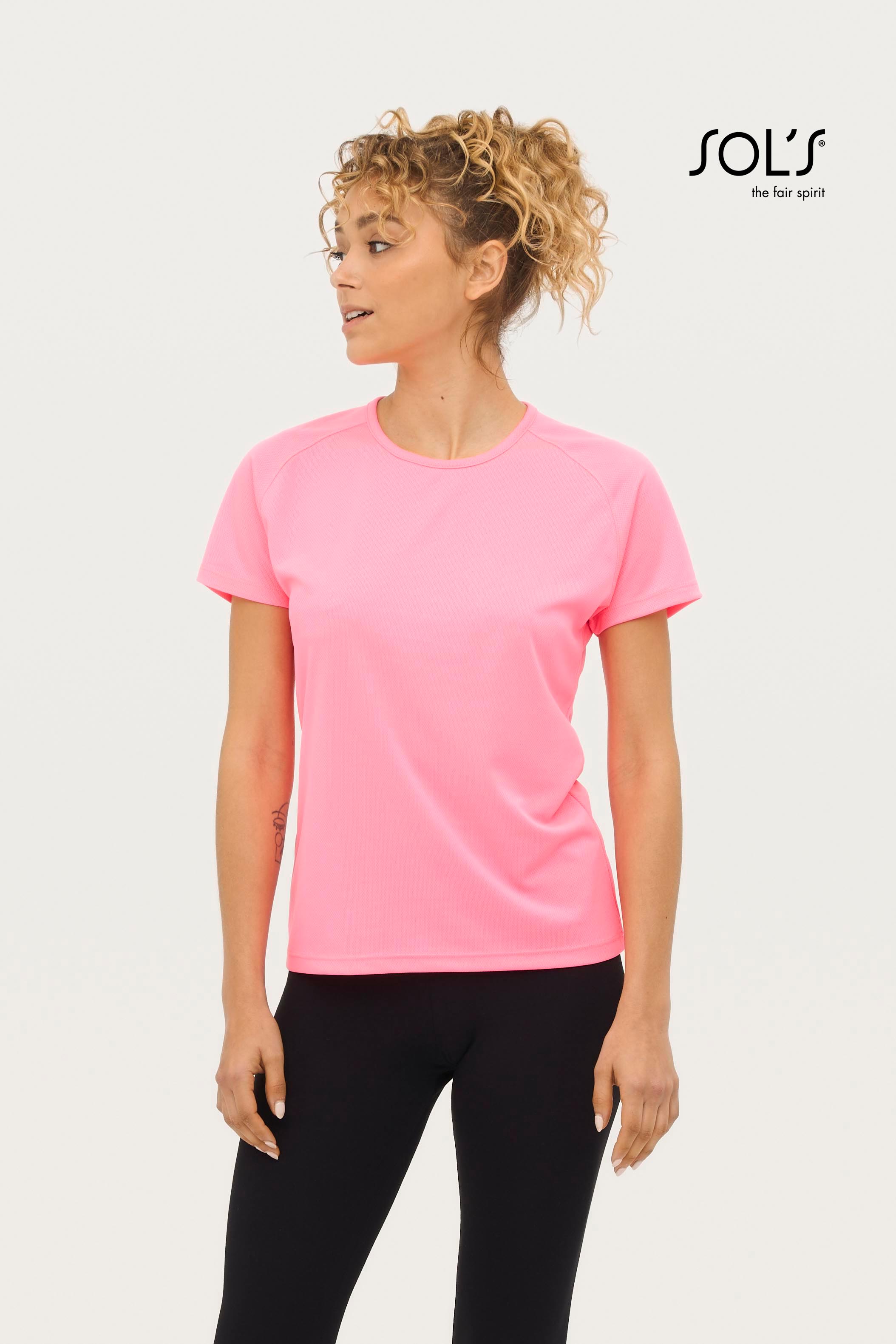 SPORTY WOMEN